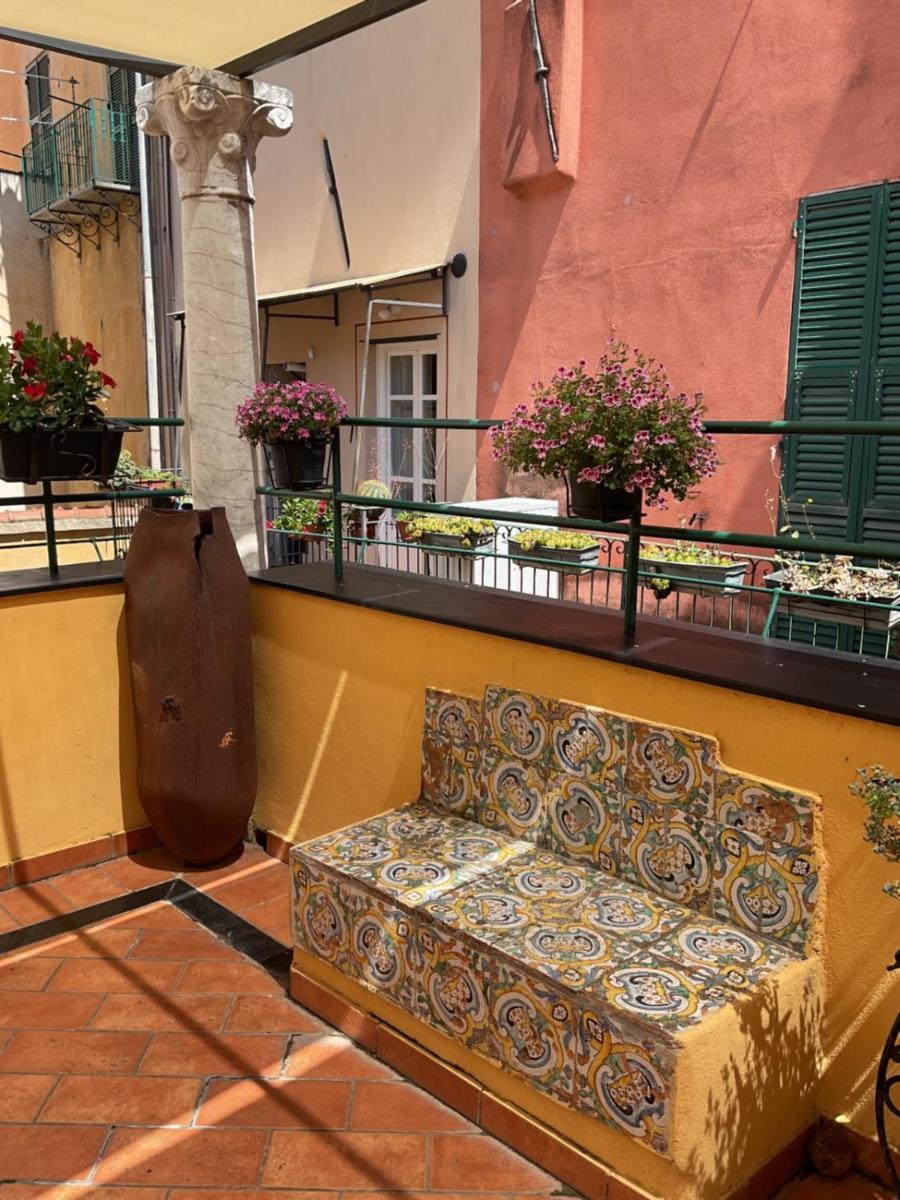 Bed & Breakfast Scia Dina Тойрано Экстерьер фото